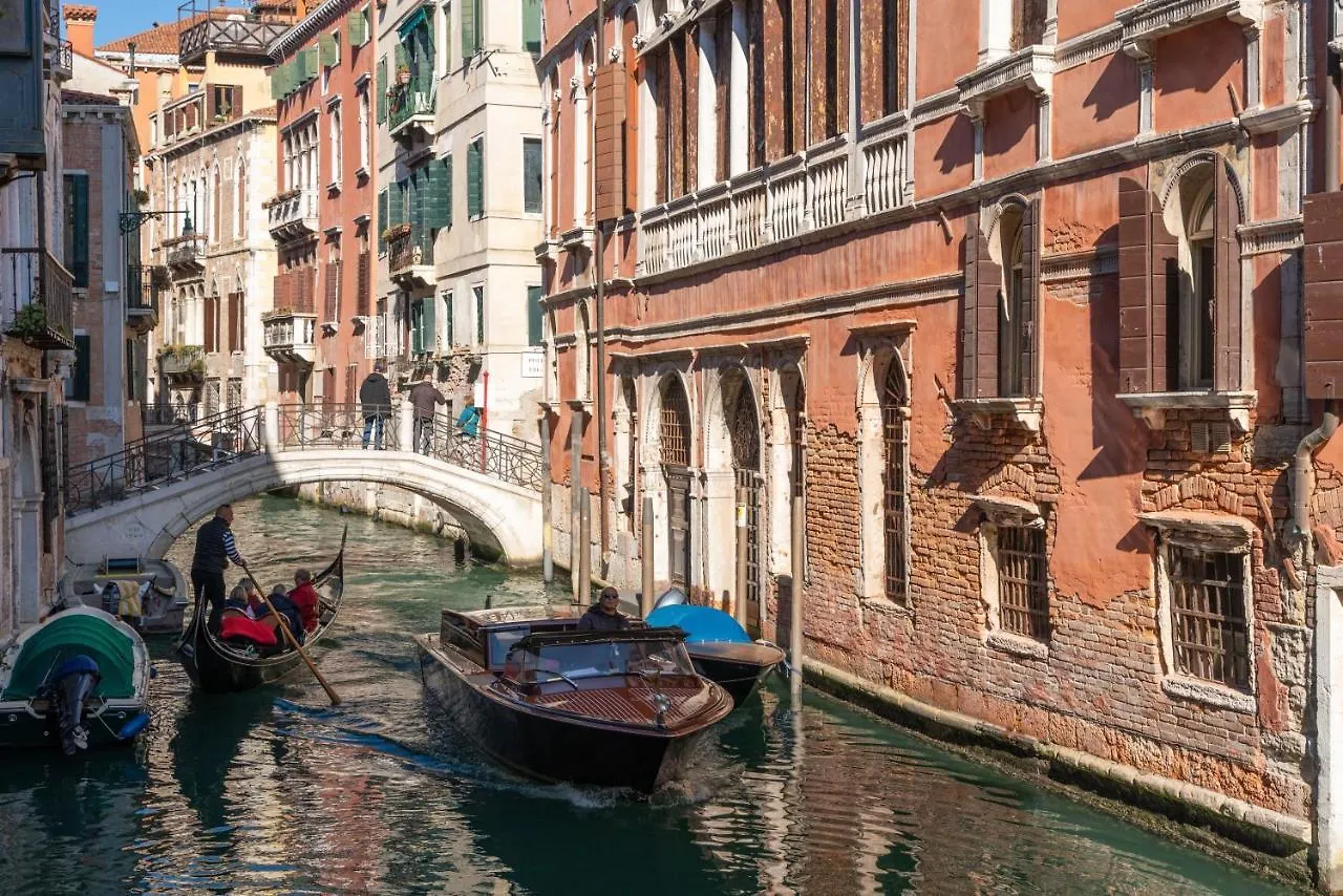 Apartamento Ve.N.I.Ce Cera San Moise Venecia