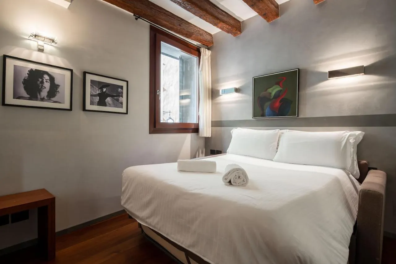 Apartamento Ve.N.I.Ce Cera San Moise Venecia 0*,