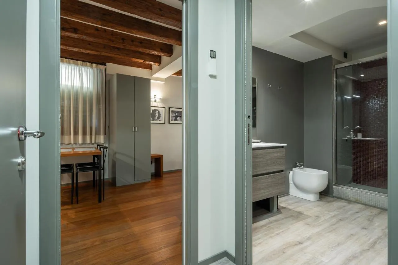 Apartamento Ve.N.I.Ce Cera San Moise Venecia